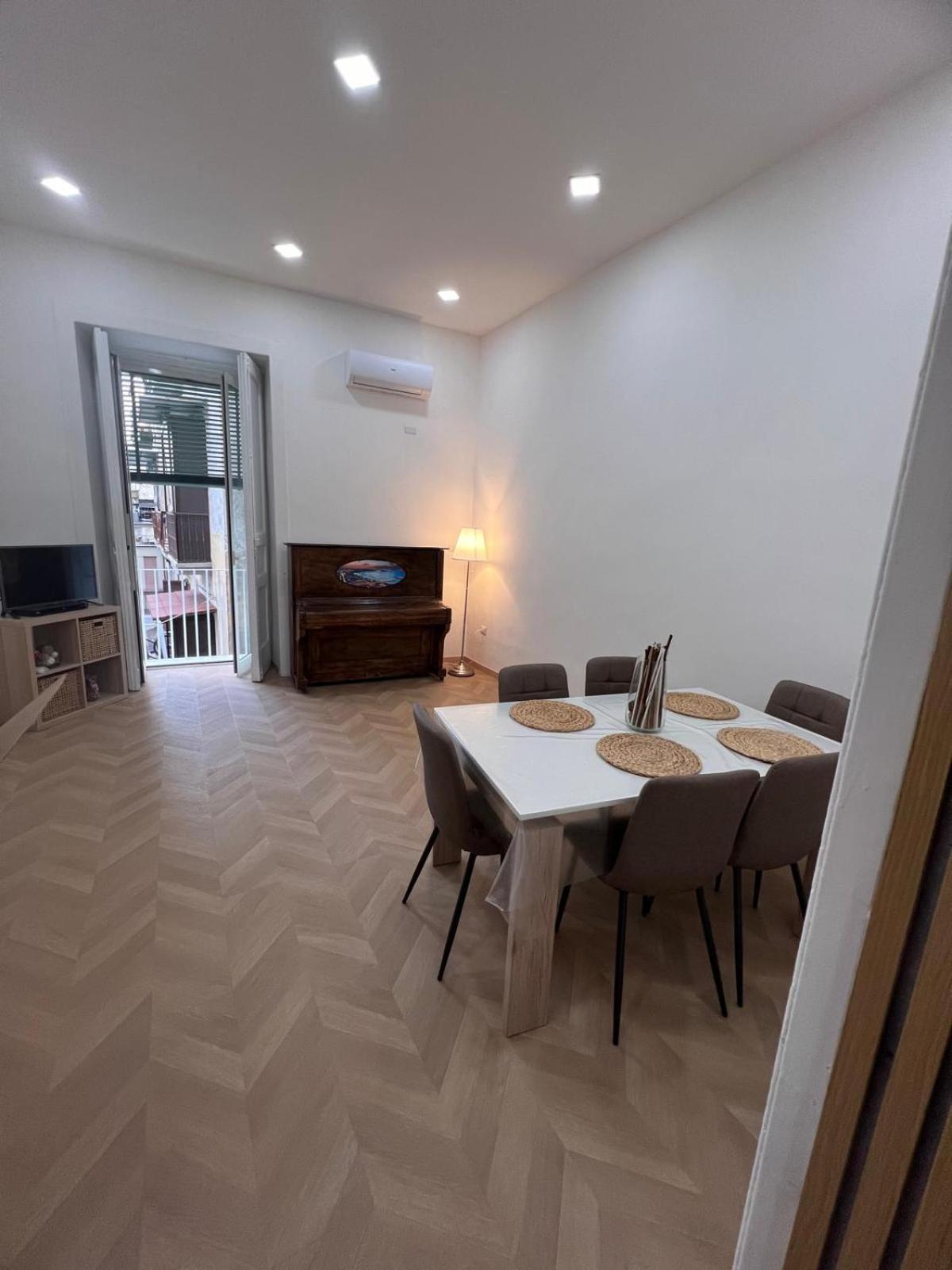 La Maison De L'Italie Neapel Exteriör bild